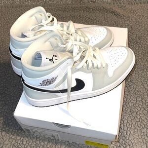 Like New Jordan 1 Mid/Women's/Size:9/ Gray&White